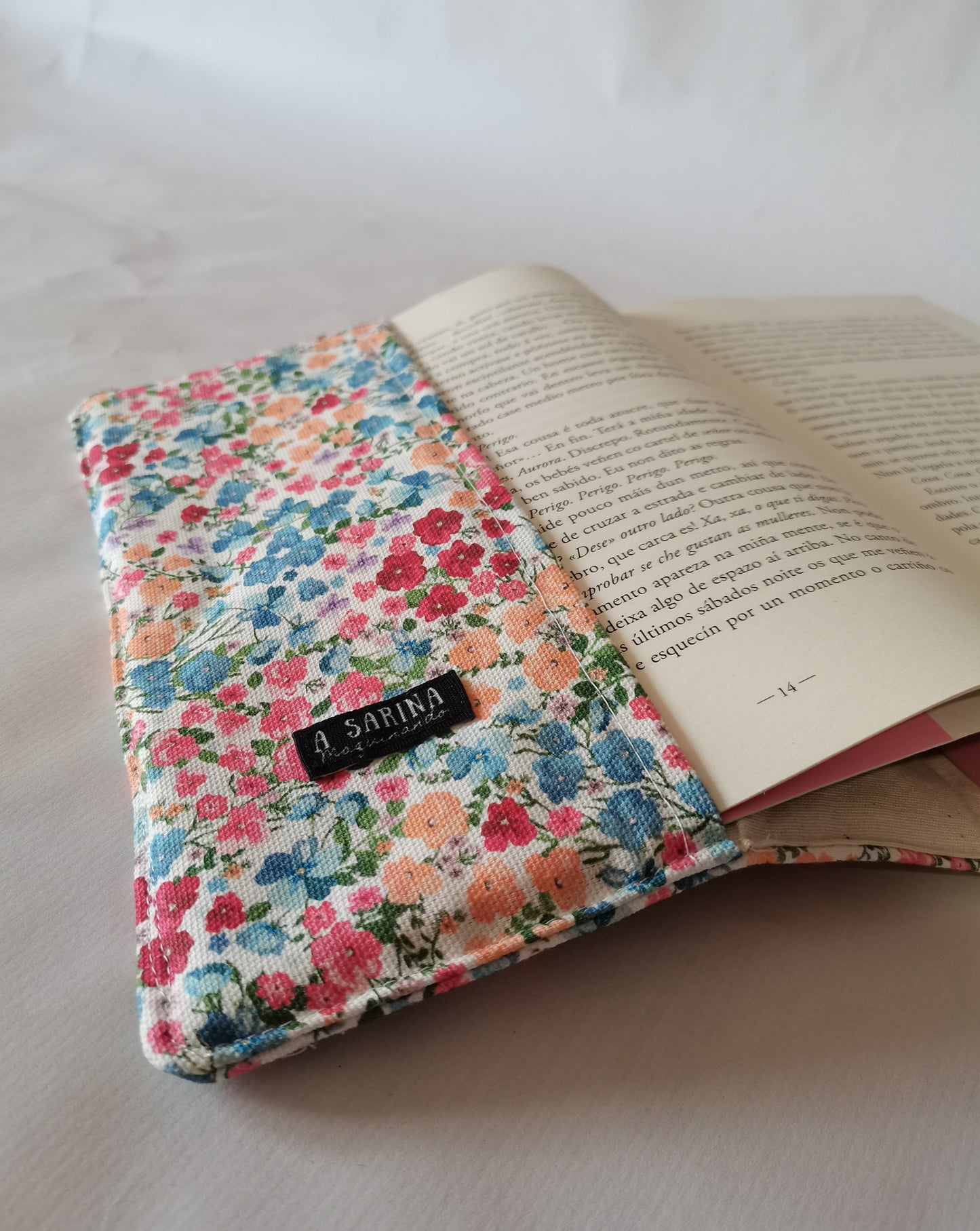 Funda Solapas Flores Multicolor