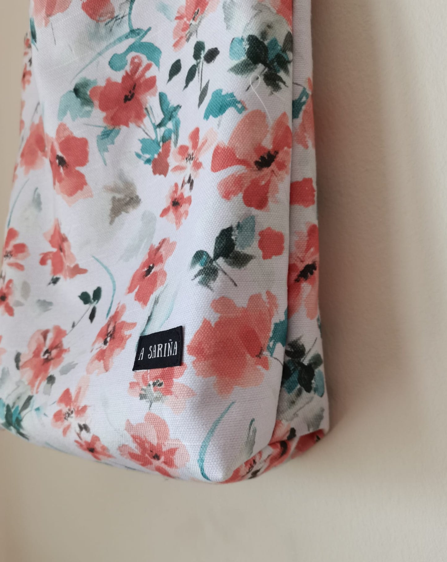 Bolsa blanca Flores